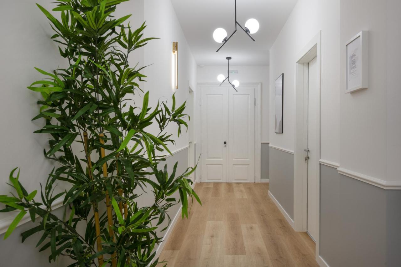 Trieste Timeless 2-Bedrooms Flat Экстерьер фото